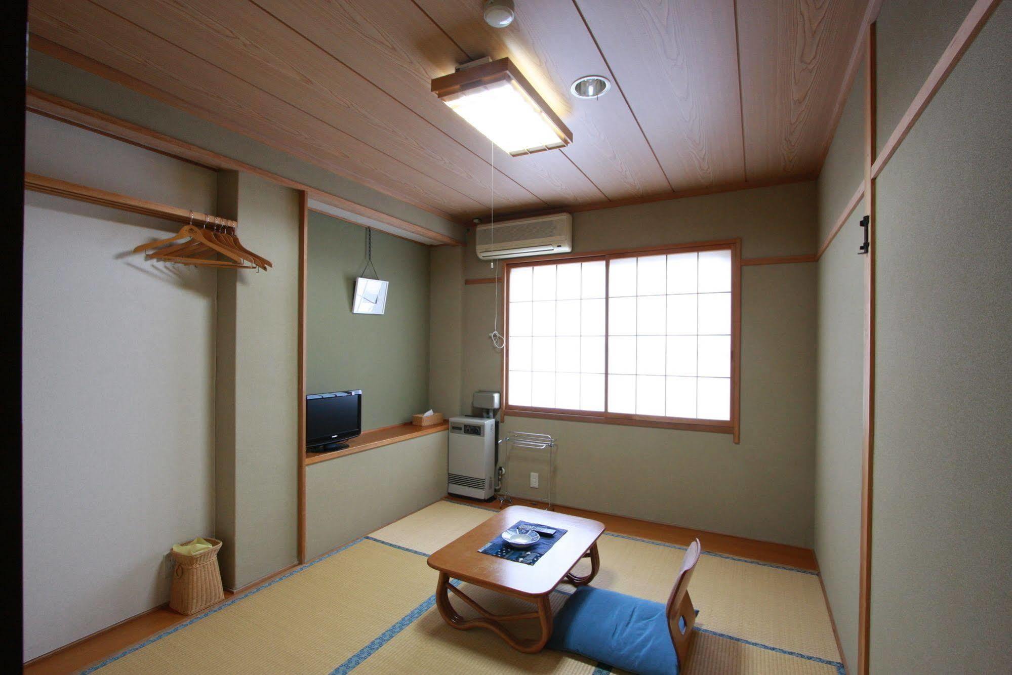 Onsen Azegamikan 2*